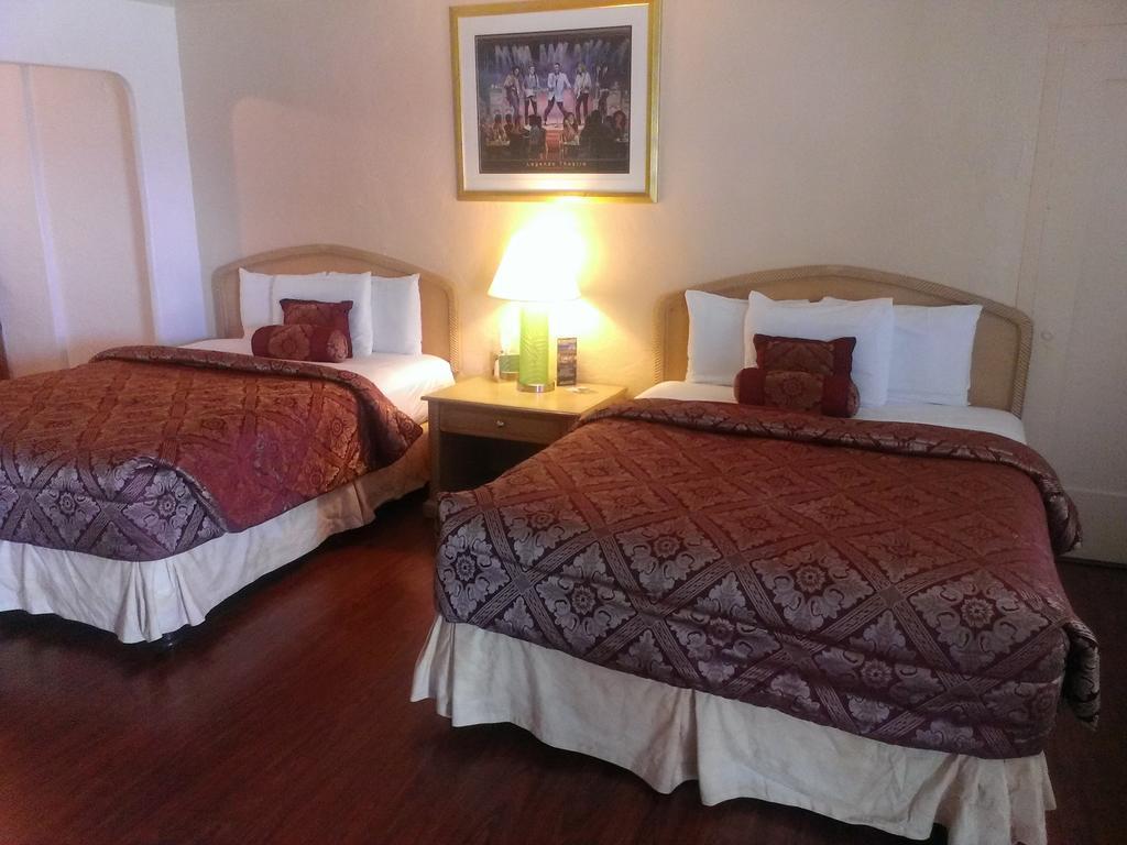 El Trovatore Motel Kingman Room photo
